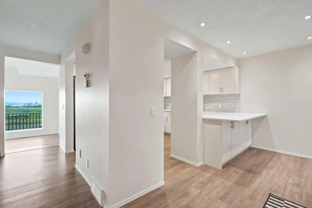 5810 Patina Drive SW Calgary AB T3H 2Y6