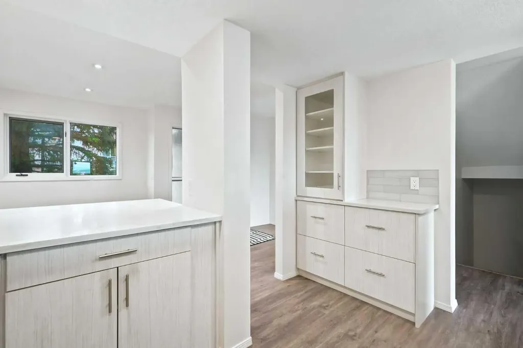 5810 Patina Drive SW Calgary AB T3H 2Y6