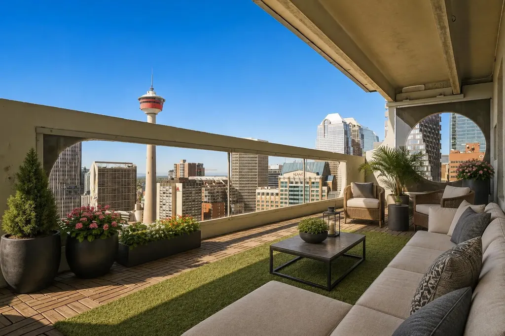 221 6 Avenue SE Calgary AB T2G 4Z9