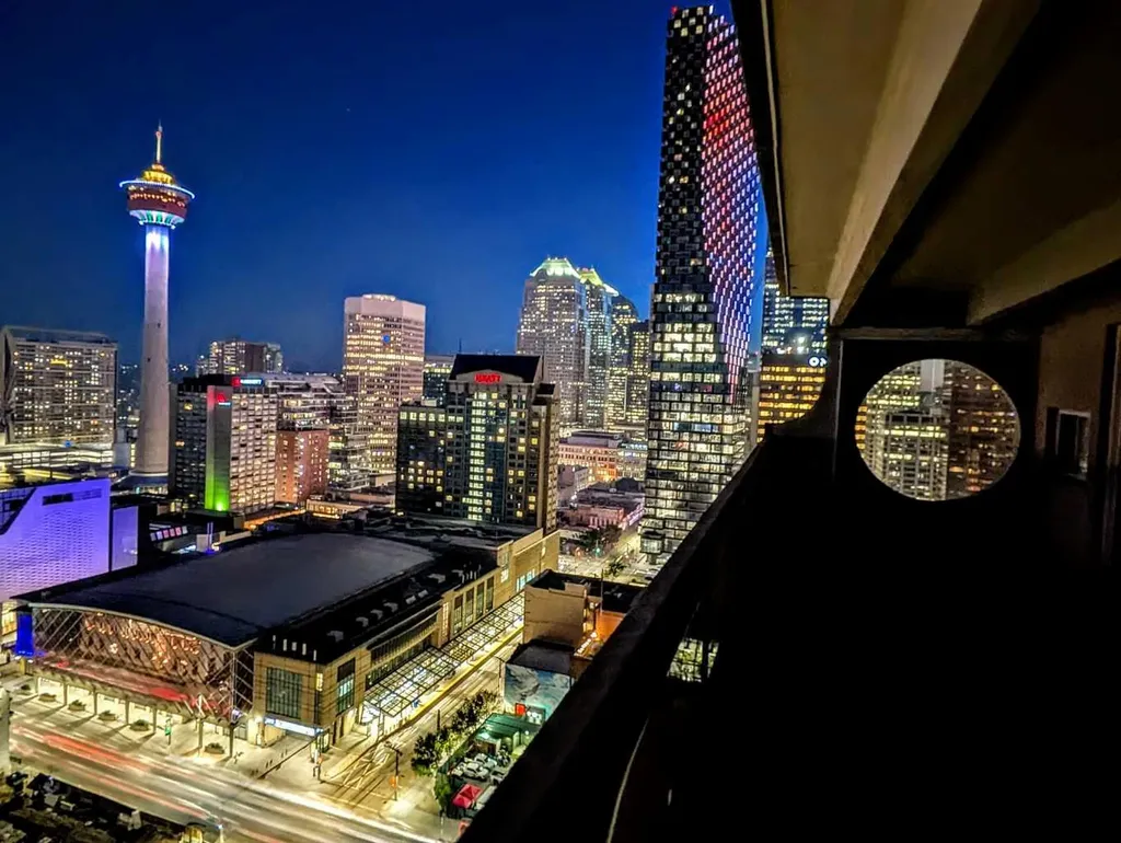 221 6 Avenue SE Calgary AB T2G 4Z9