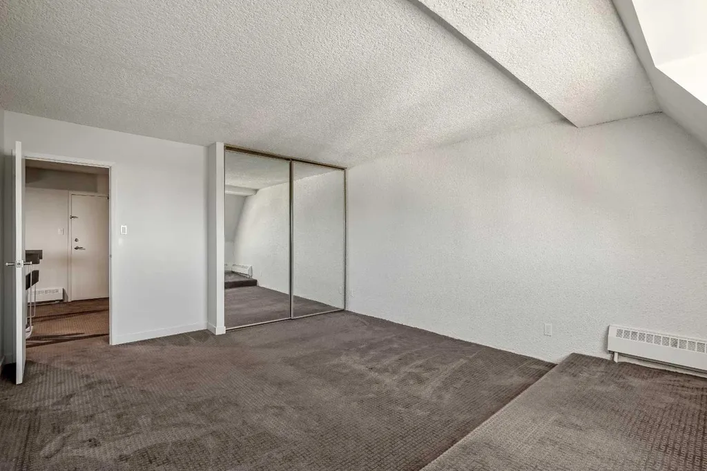 221 6 Avenue SE Calgary AB T2G 4Z9