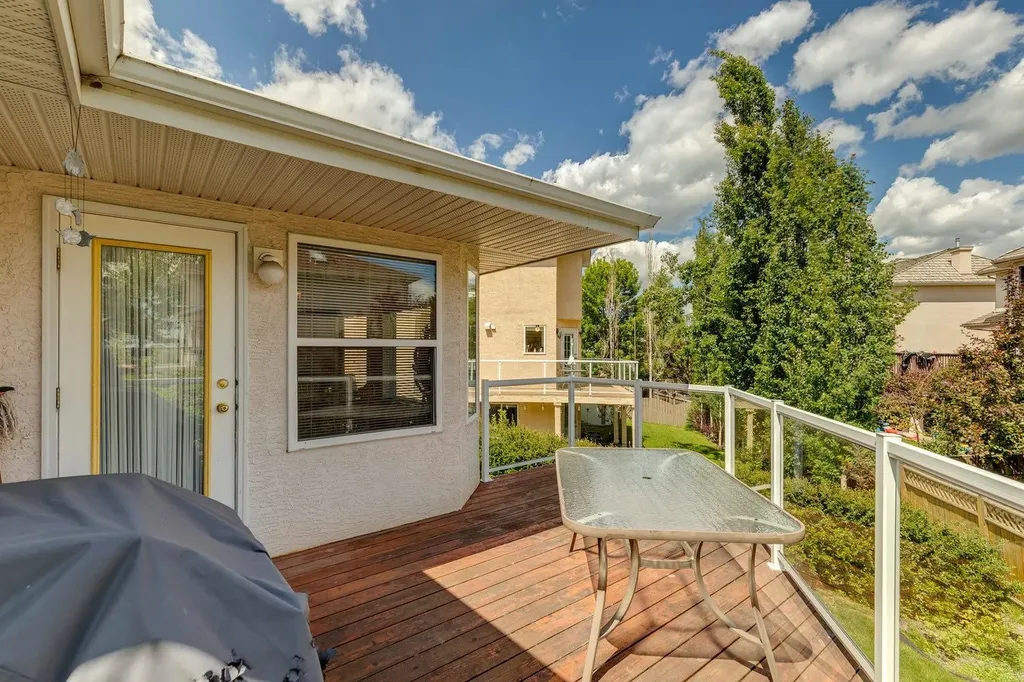 614 Sierra Madre Court SW Calgary AB T3H 3M5