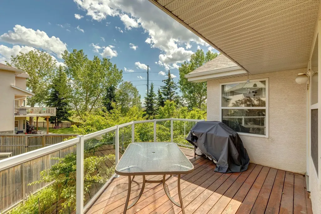 614 Sierra Madre Court SW Calgary AB T3H 3M5