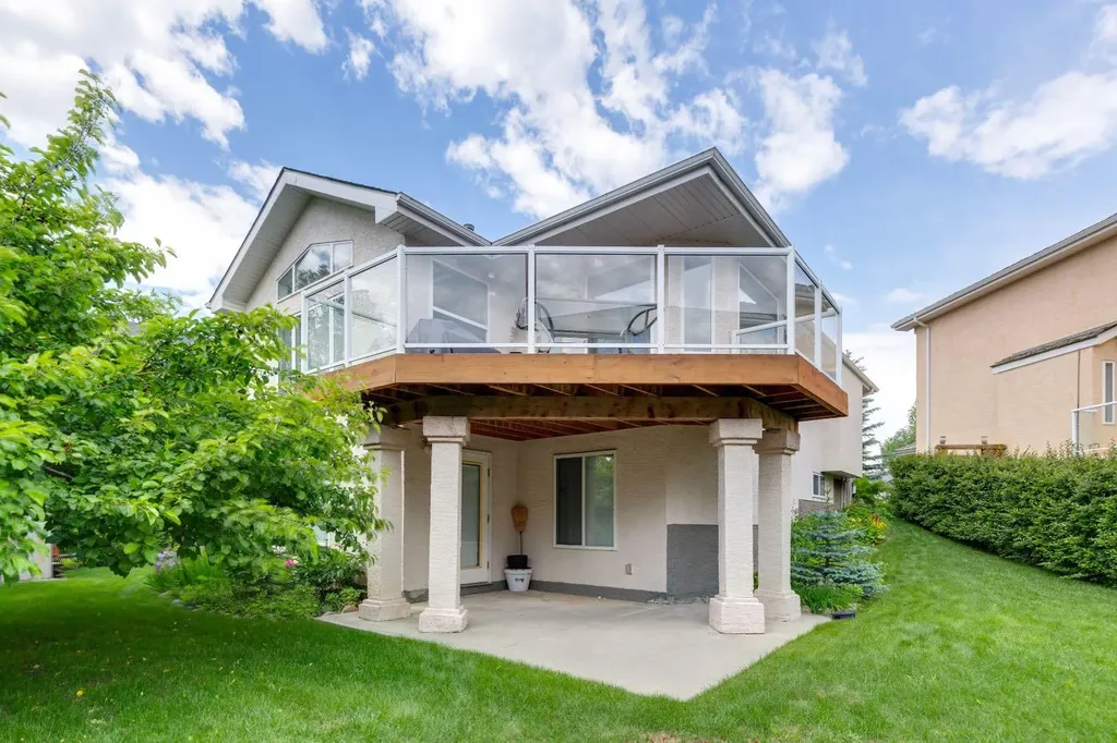 614 Sierra Madre Court SW Calgary AB T3H 3M5