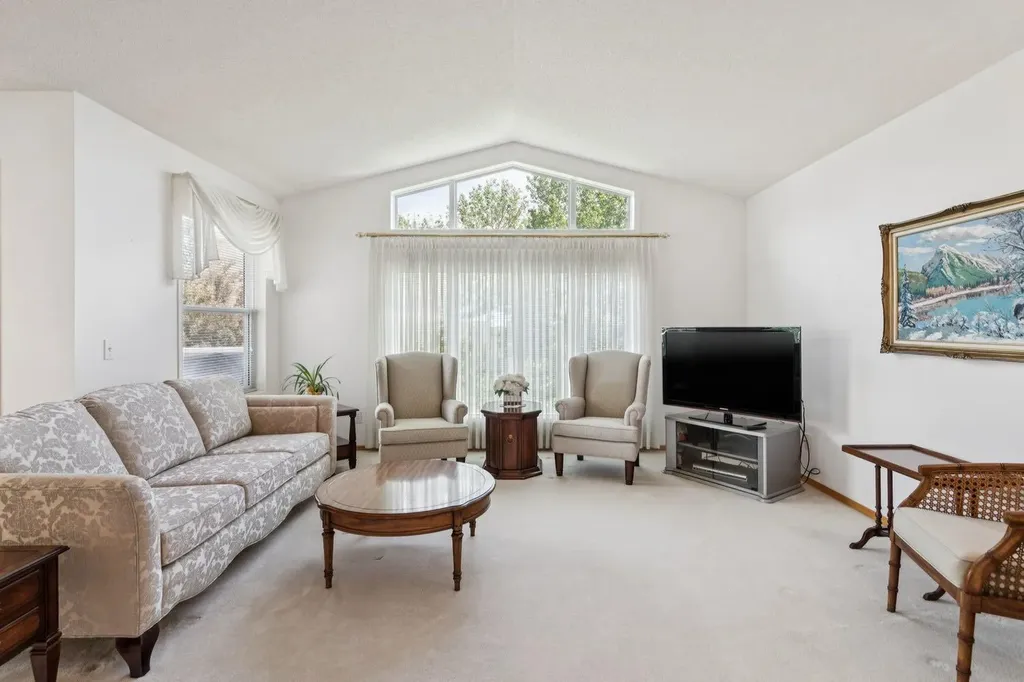 614 Sierra Madre Court SW Calgary AB T3H 3M5