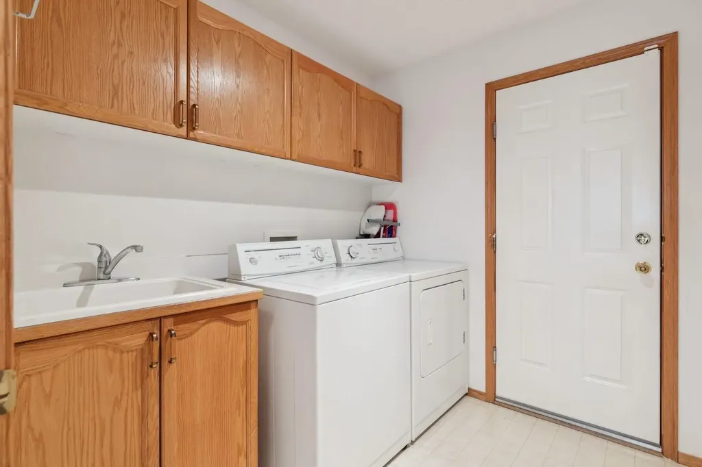 614 Sierra Madre Court SW Calgary AB T3H 3M5