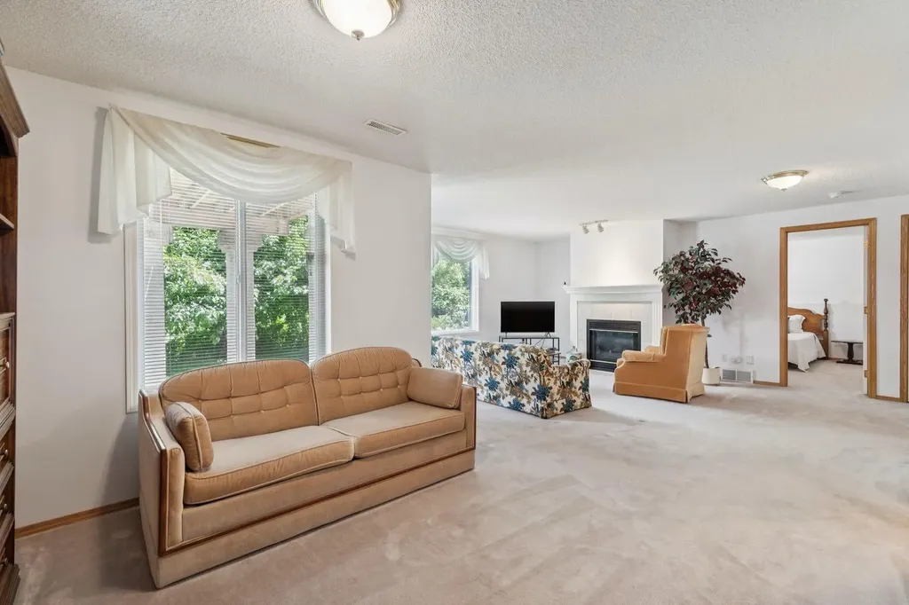 614 Sierra Madre Court SW Calgary AB T3H 3M5
