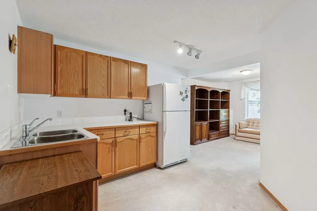 614 Sierra Madre Court SW Calgary AB T3H 3M5