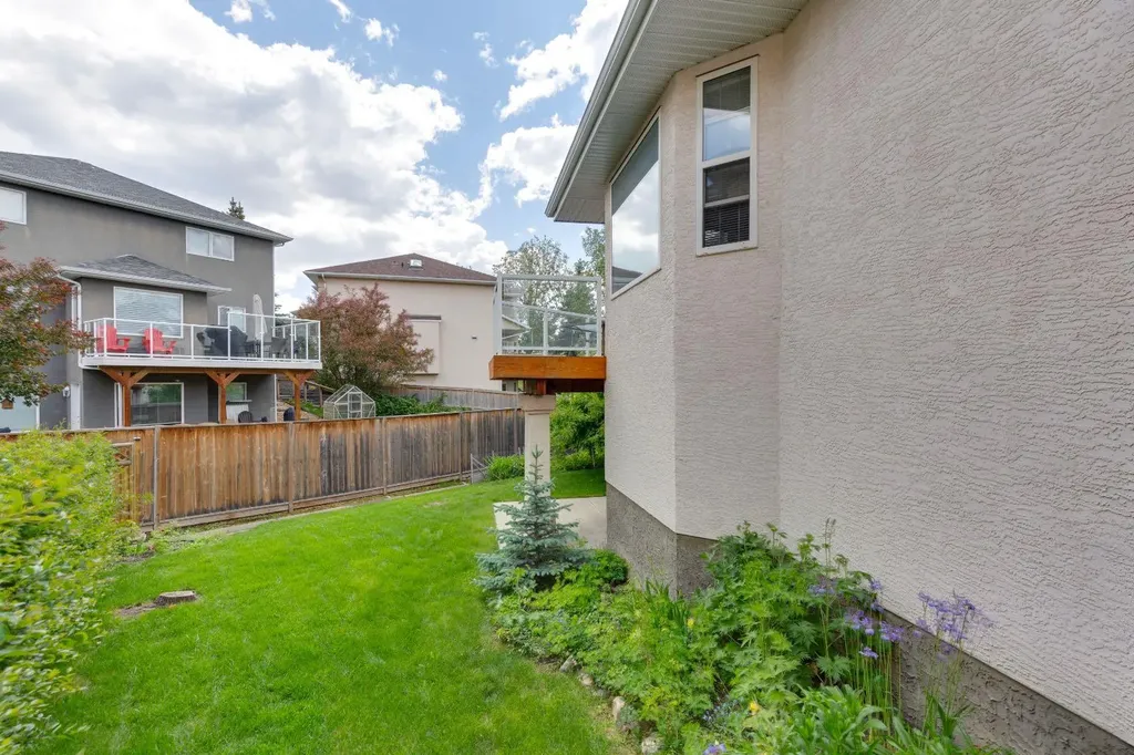 614 Sierra Madre Court SW Calgary AB T3H 3M5