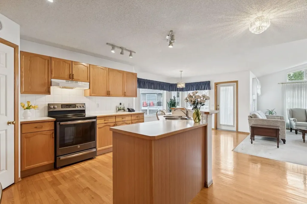 614 Sierra Madre Court SW Calgary AB T3H 3M5
