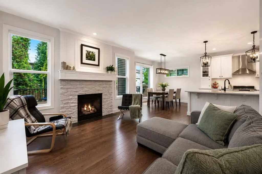 275 Aspen Hills Close SW Calgary AB T3H 0C8