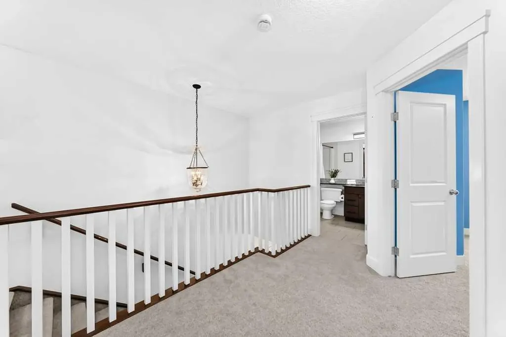 275 Aspen Hills Close SW Calgary AB T3H 0C8