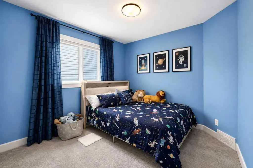 275 Aspen Hills Close SW Calgary AB T3H 0C8