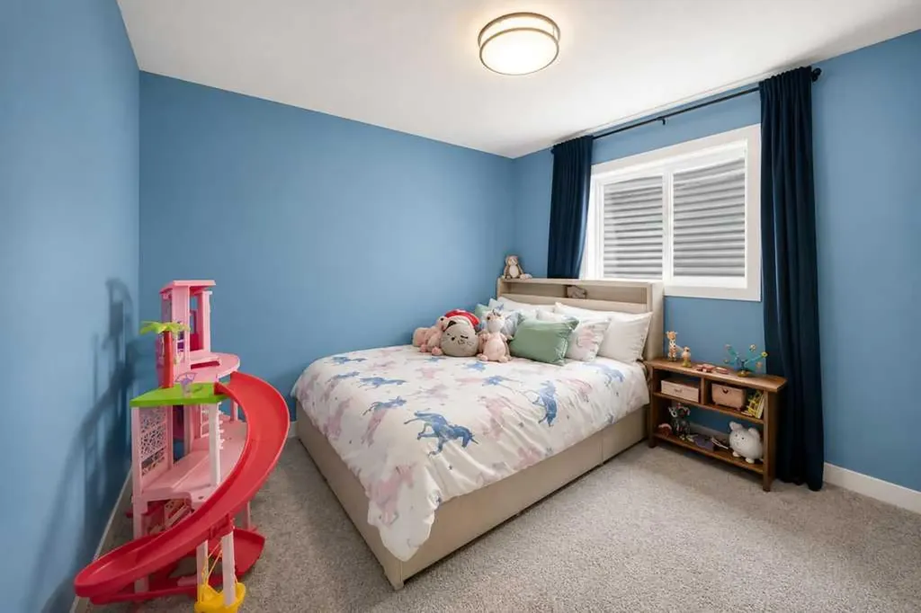 275 Aspen Hills Close SW Calgary AB T3H 0C8