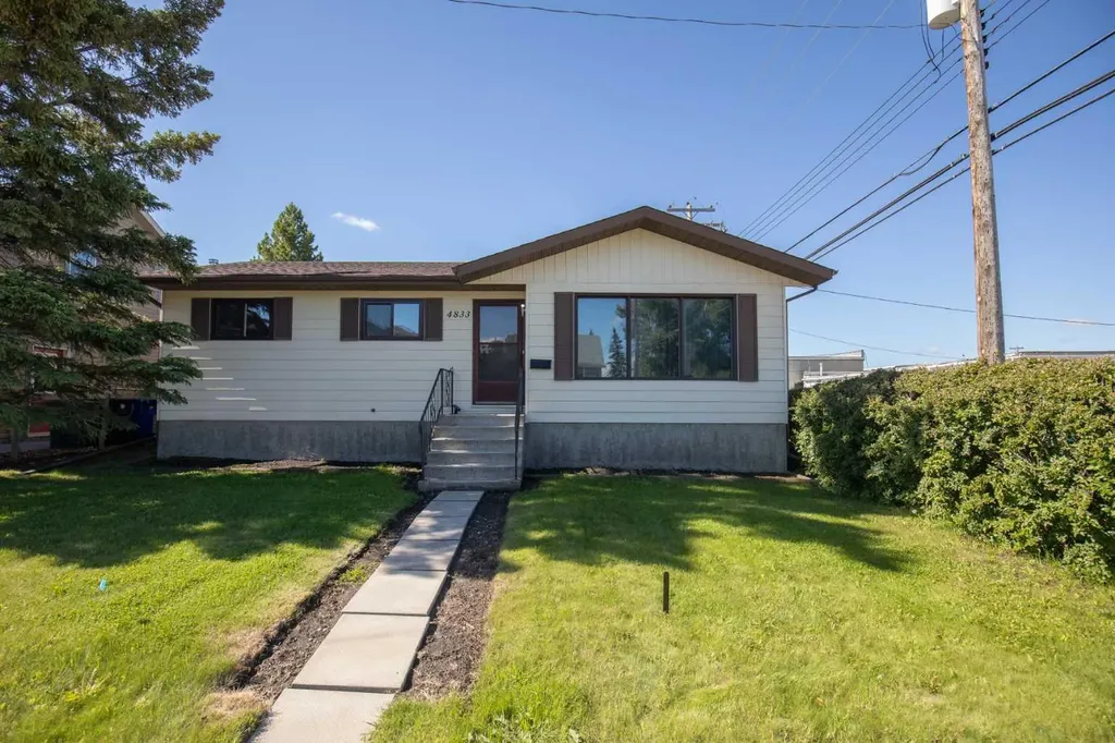 4833 49 Street Olds AB T4H 1E3