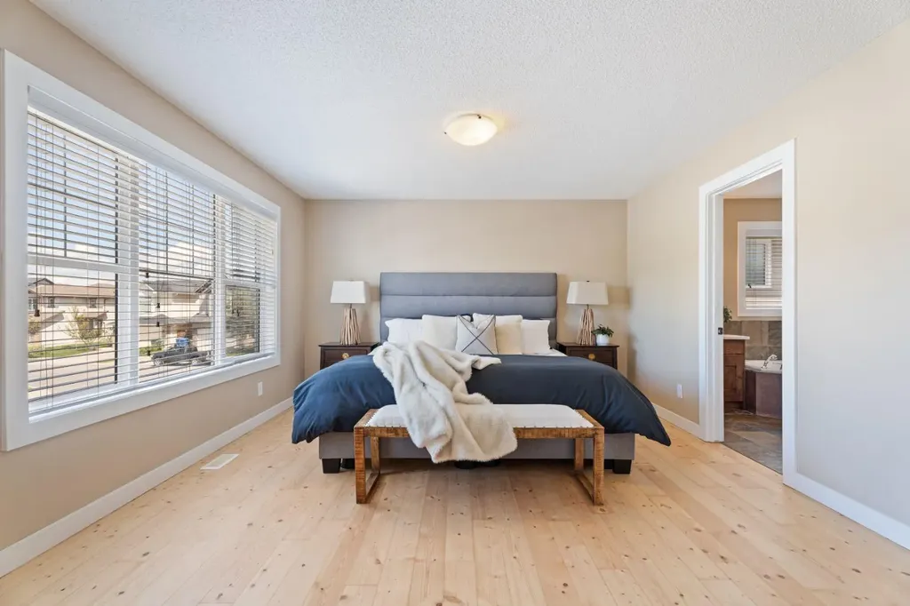 135 Drake Landing View Okotoks AB T1S 0A1