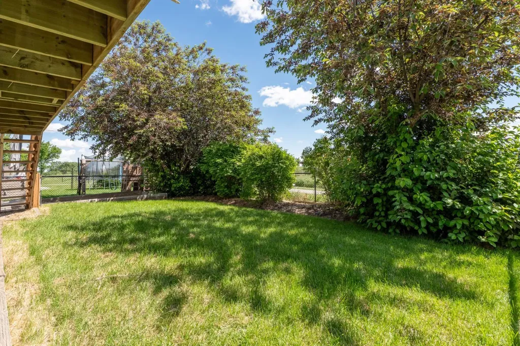 135 Drake Landing View Okotoks AB T1S 0A1