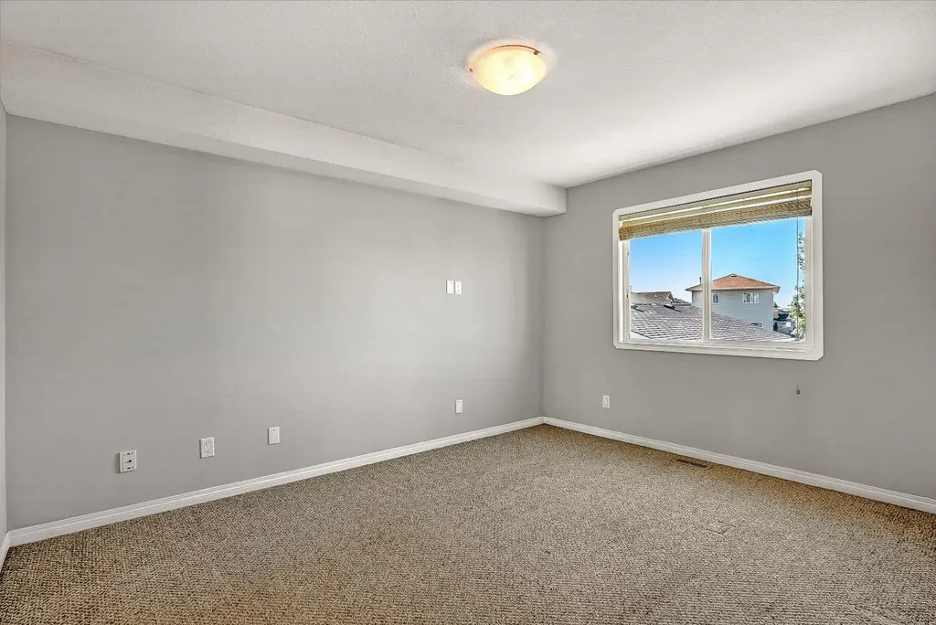 9021 95 Avenue Grande Prairie AB T8X1V3