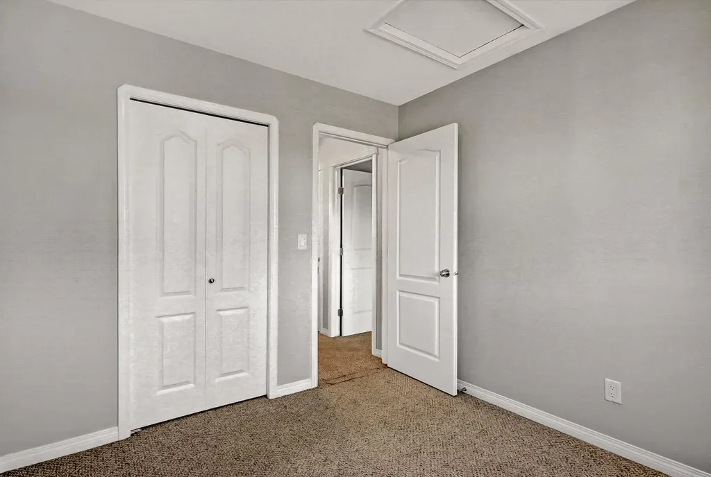 9021 95 Avenue Grande Prairie AB T8X1V3
