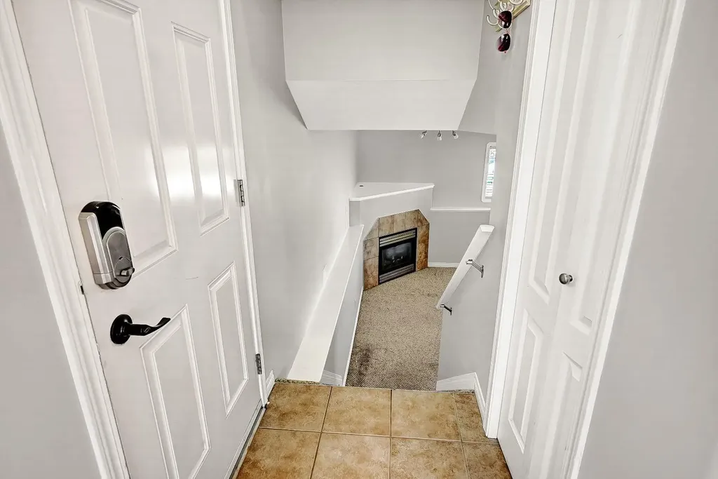 9021 95 Avenue Grande Prairie AB T8X1V3