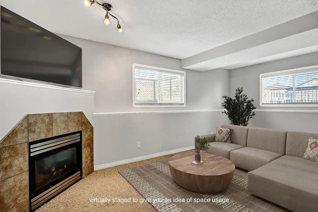 9021 95 Avenue Grande Prairie AB T8X1V3