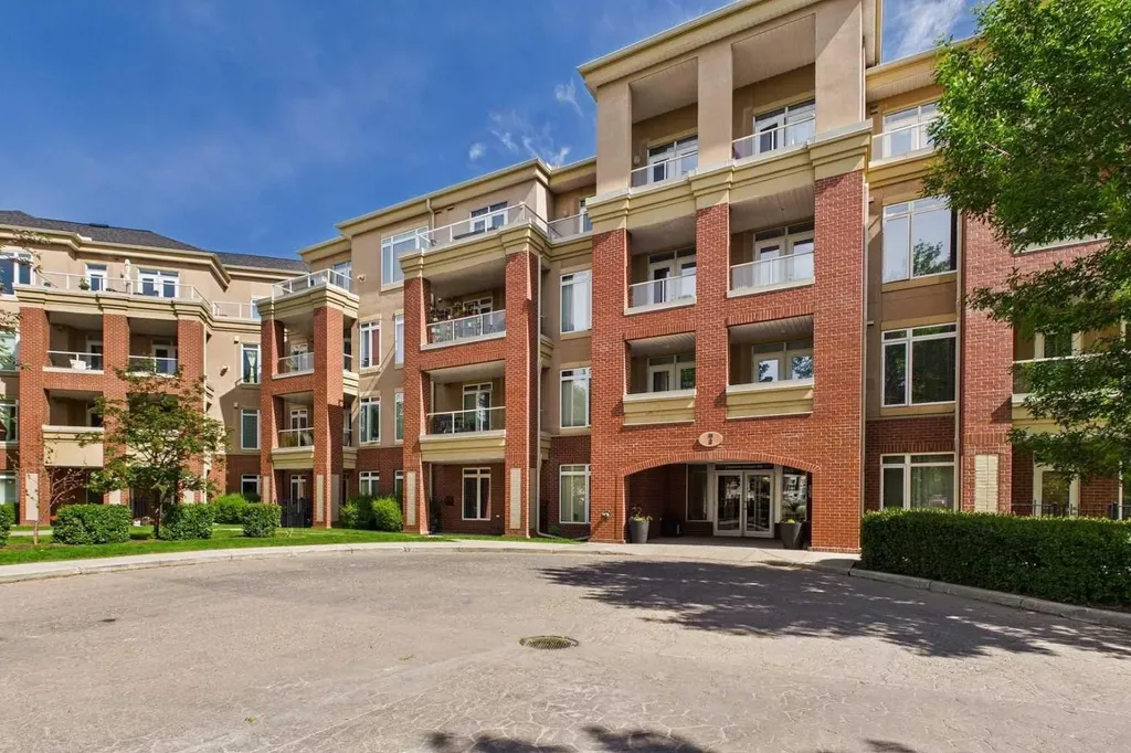 2 Hemlock Crescent SW Calgary AB T3C 2Z1