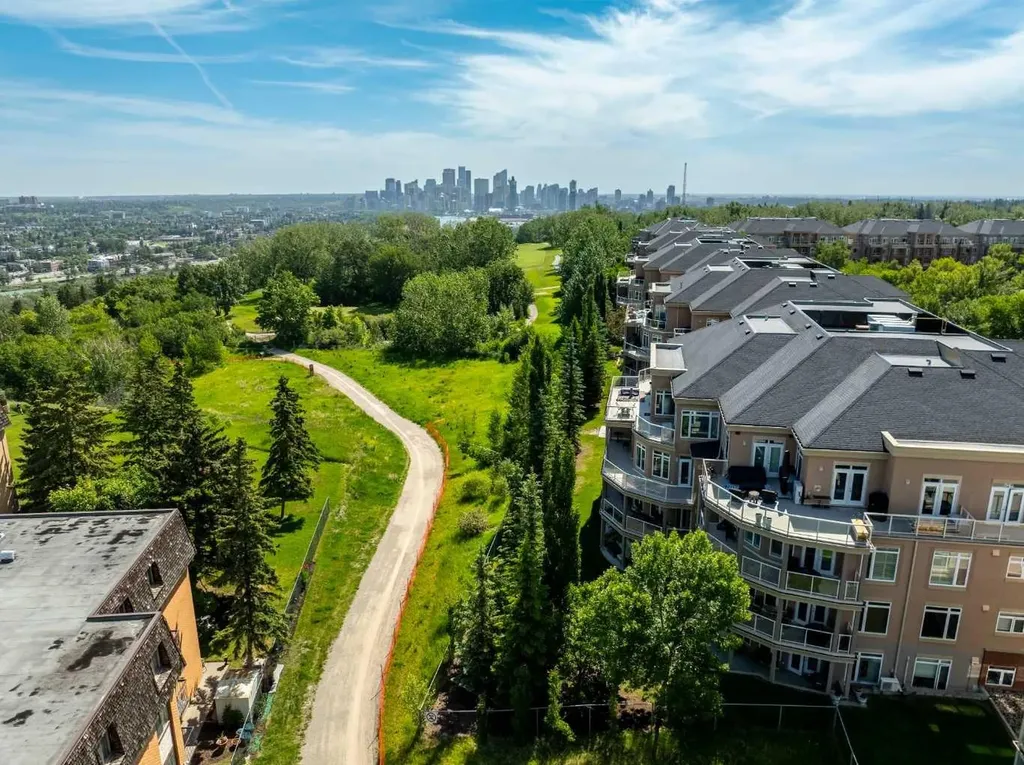 2 Hemlock Crescent SW Calgary AB T3C 2Z1