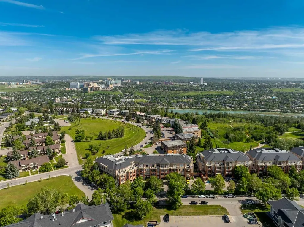 2 Hemlock Crescent SW Calgary AB T3C 2Z1