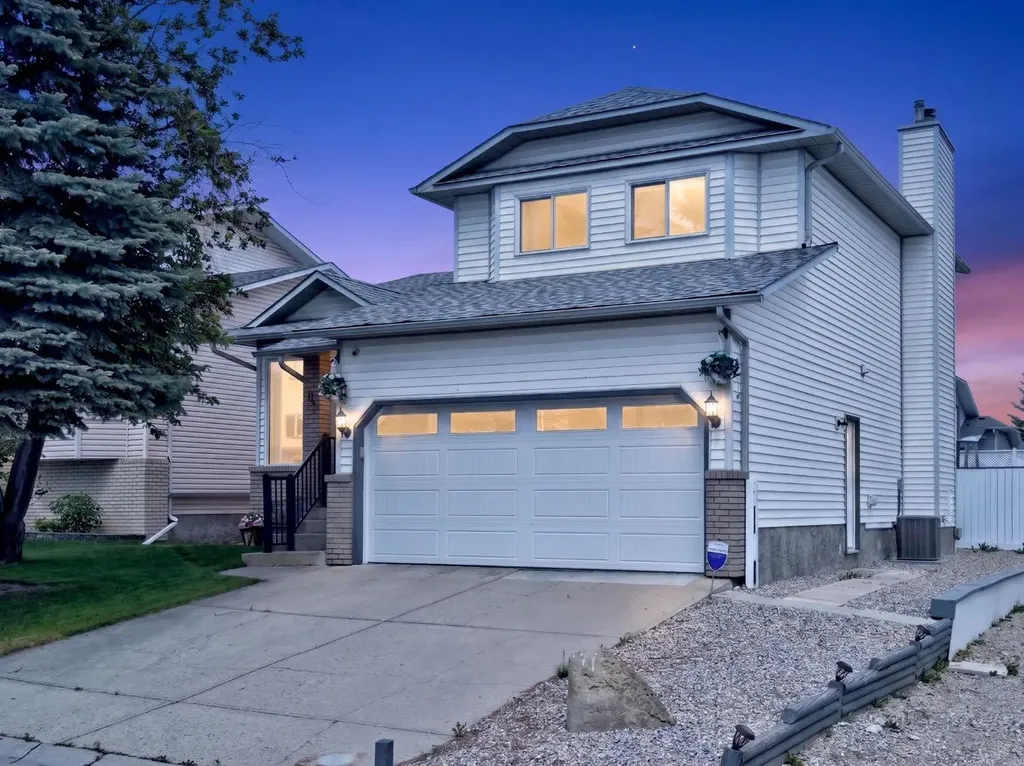 70 Pasadena Gardens NE Calgary AB T1Y 6M8