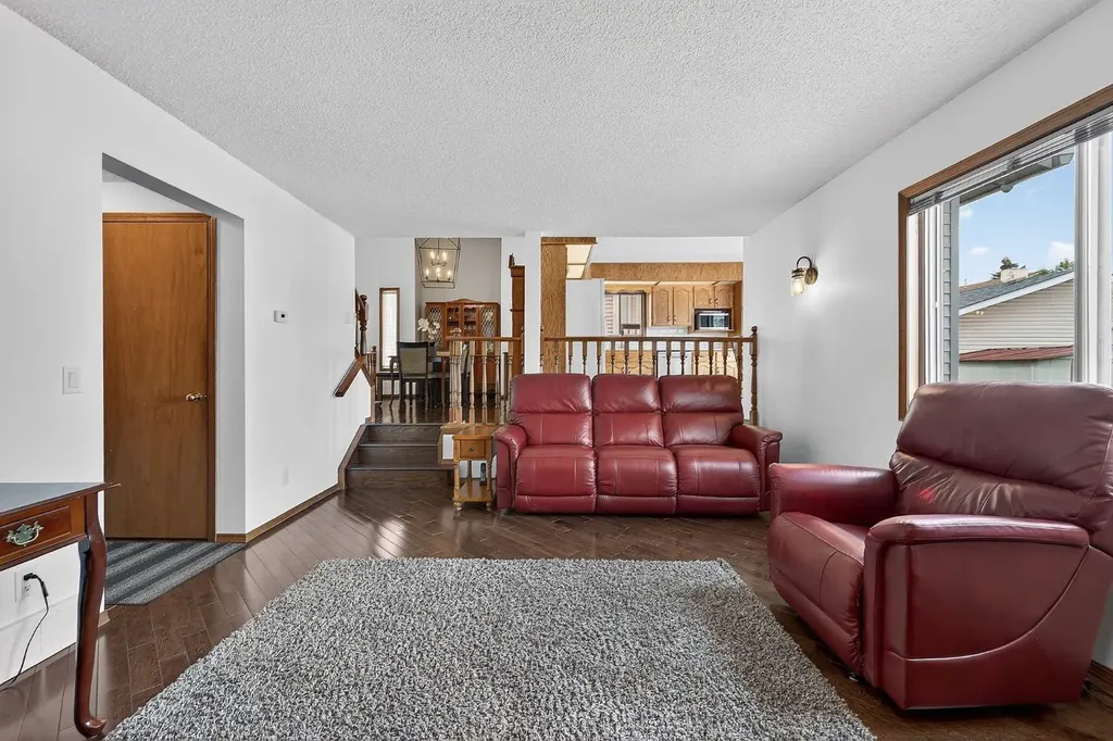 70 Pasadena Gardens NE Calgary AB T1Y 6M8