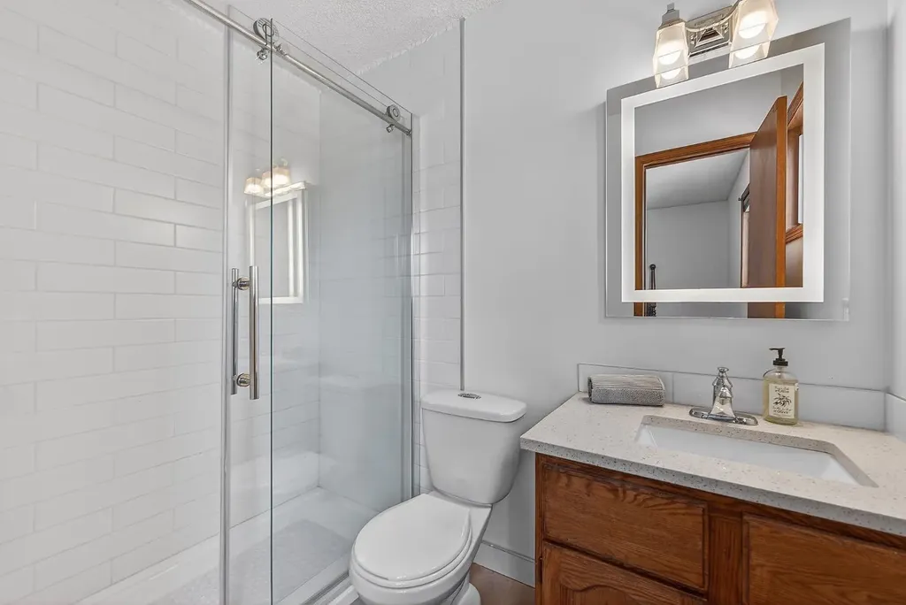 70 Pasadena Gardens NE Calgary AB T1Y 6M8