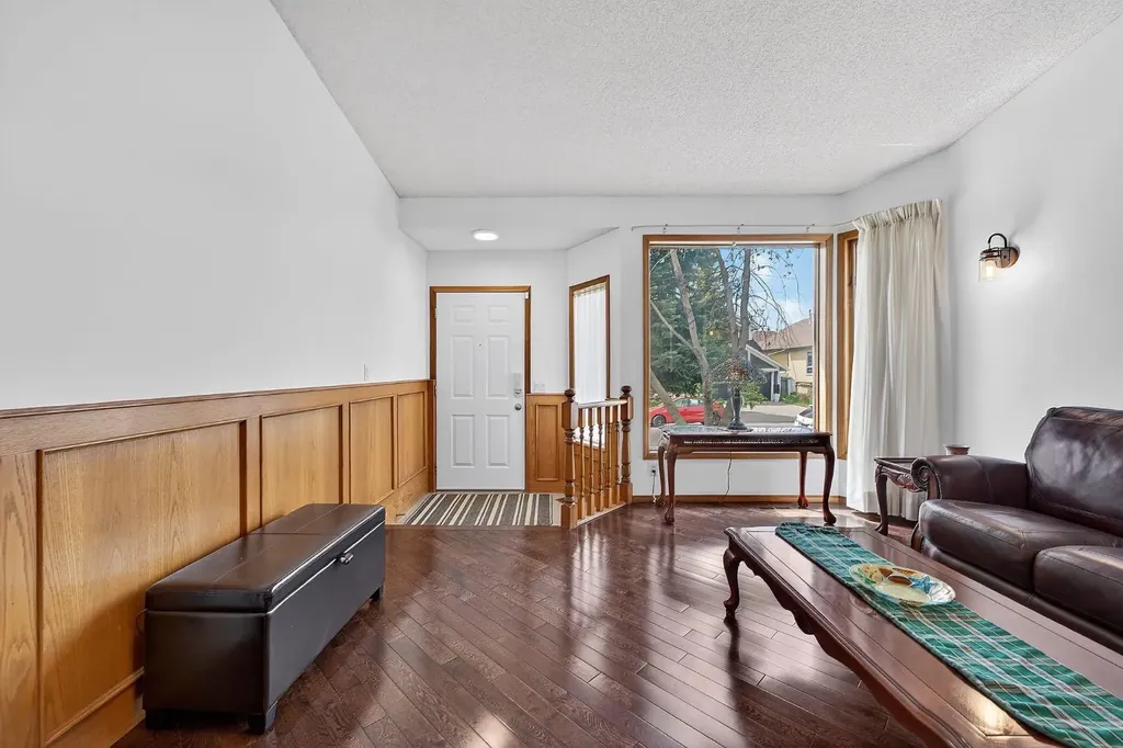 70 Pasadena Gardens NE Calgary AB T1Y 6M8