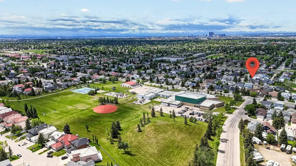70 Pasadena Gardens NE Calgary AB T1Y 6M8