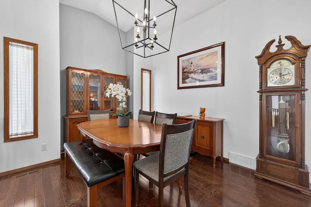 70 Pasadena Gardens NE Calgary AB T1Y 6M8