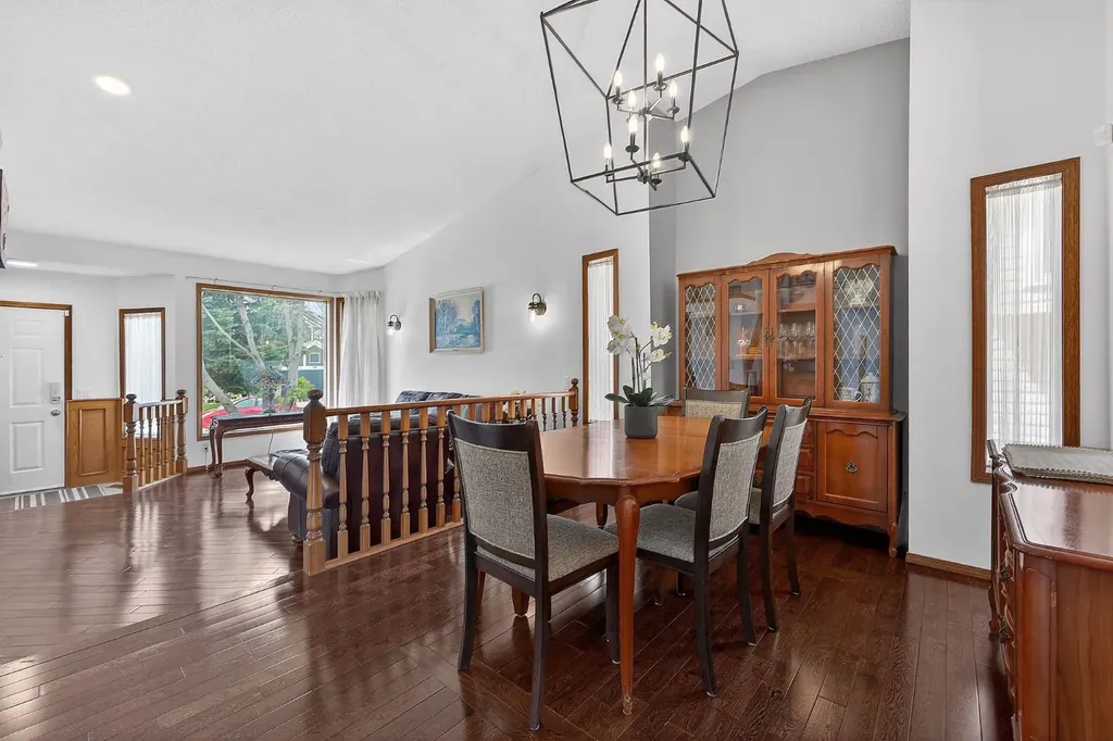70 Pasadena Gardens NE Calgary AB T1Y 6M8