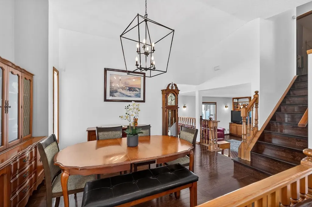 70 Pasadena Gardens NE Calgary AB T1Y 6M8