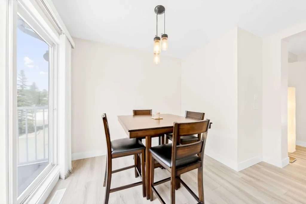 203 Mckenzie Towne Gate SE Calgary AB T2Z 4G2