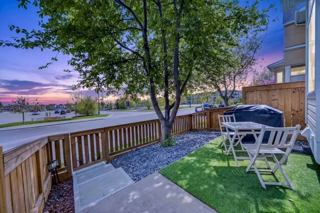 203 Mckenzie Towne Gate SE Calgary AB T2Z 4G2