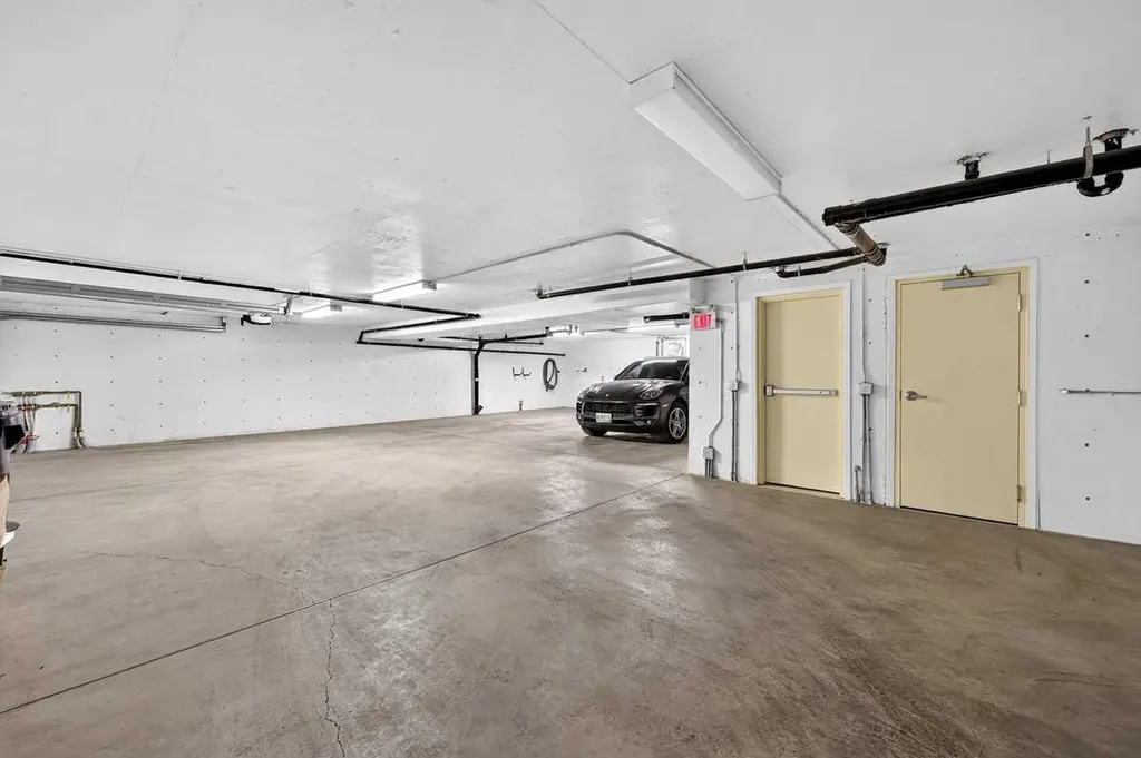 1214 Memorial Drive NW Calgary AB T2N3E5