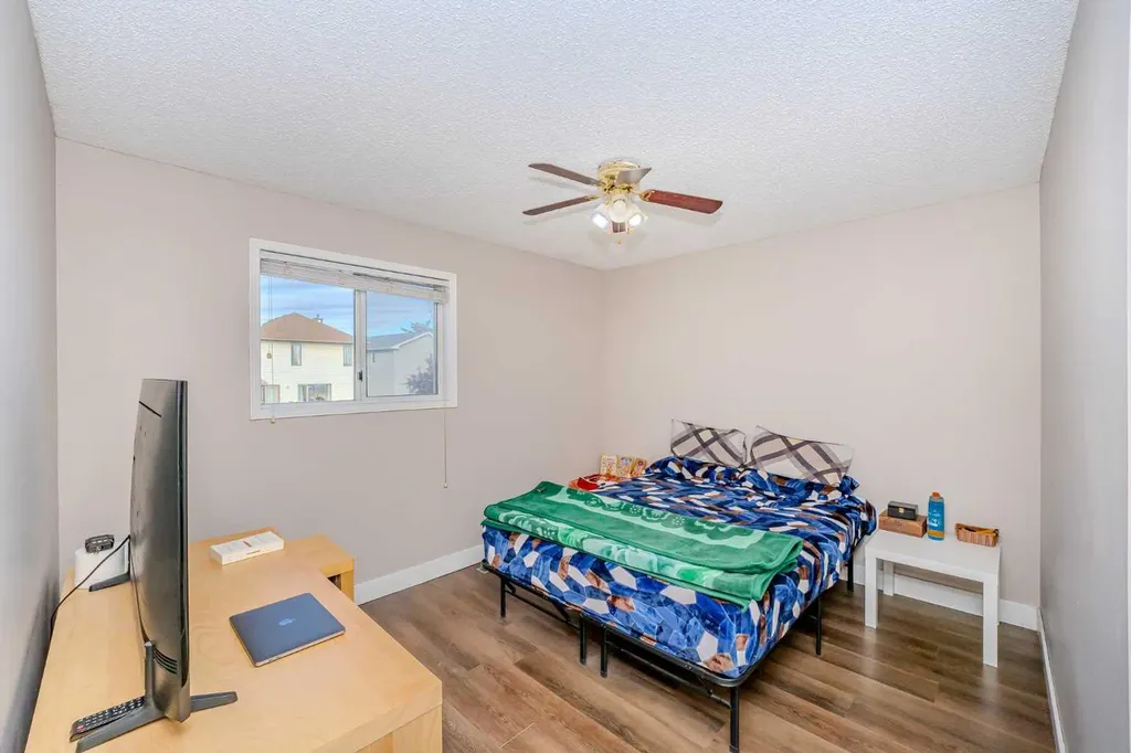 4 Del Ray Crescent NE Calgary AB T1Y 6V8