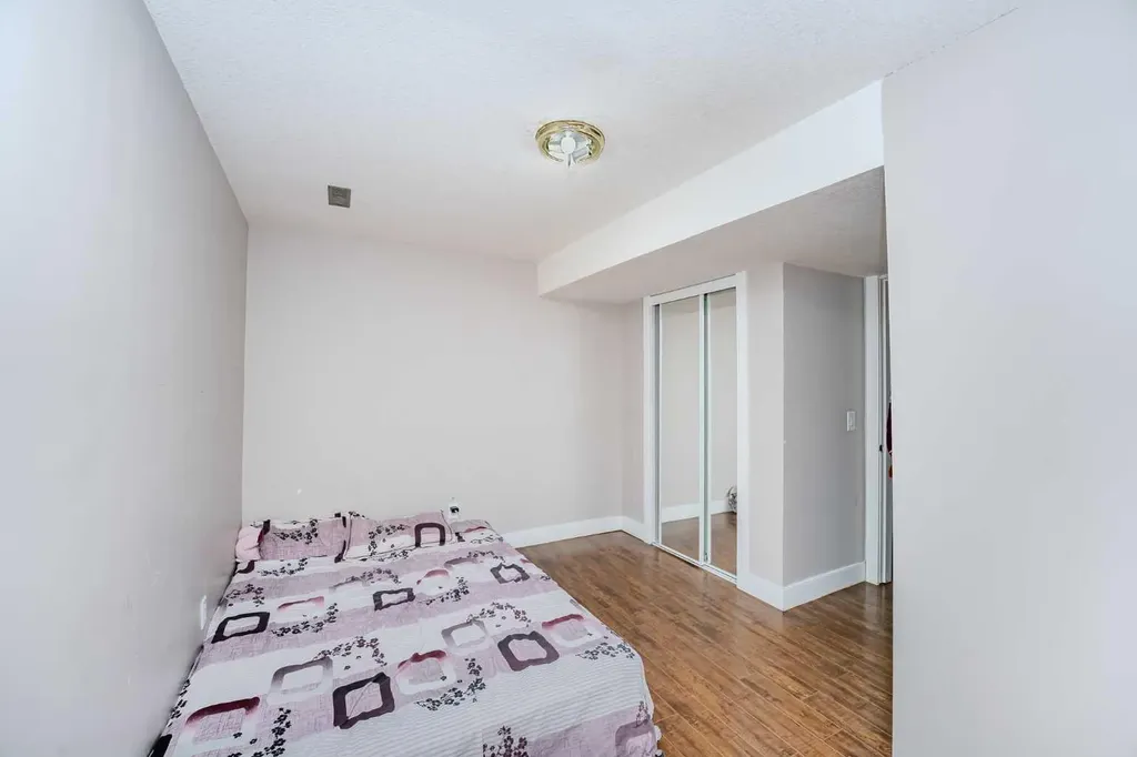 4 Del Ray Crescent NE Calgary AB T1Y 6V8