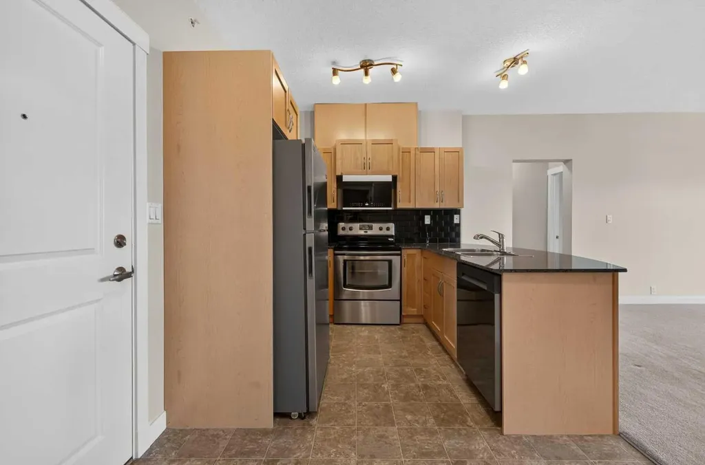 5605 Henwood Street SW Calgary AB T3E 7R2