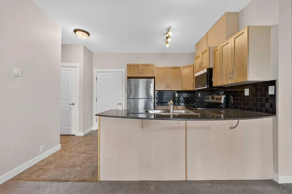 5605 Henwood Street SW Calgary AB T3E 7R2