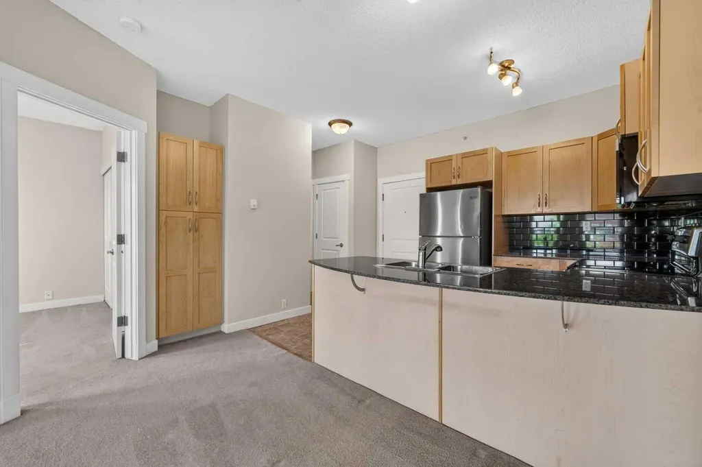 5605 Henwood Street SW Calgary AB T3E 7R2