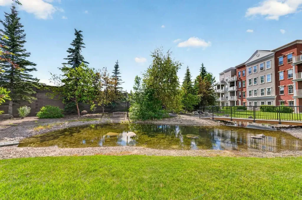 5605 Henwood Street SW Calgary AB T3E 7R2