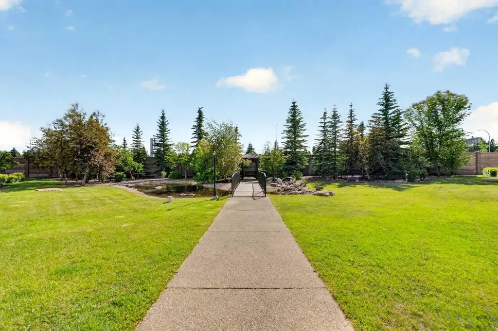 5605 Henwood Street SW Calgary AB T3E 7R2