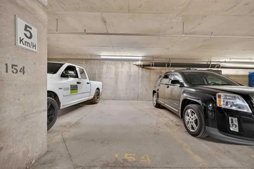 5605 Henwood Street SW Calgary AB T3E 7R2