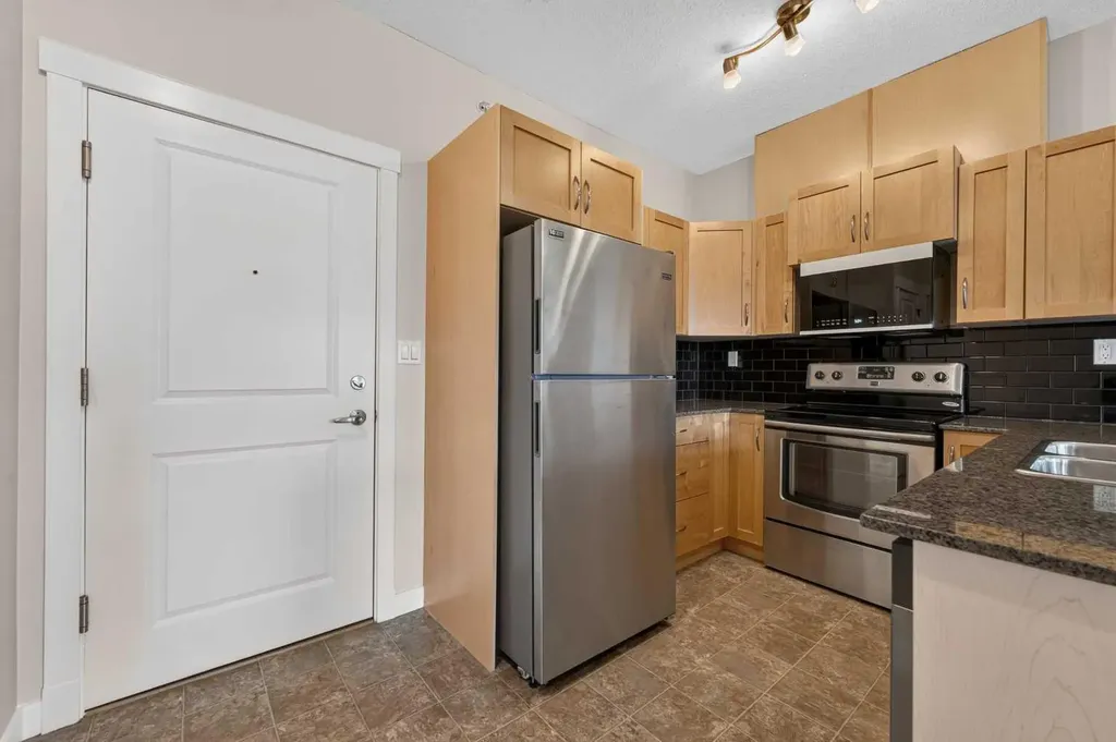 5605 Henwood Street SW Calgary AB T3E 7R2