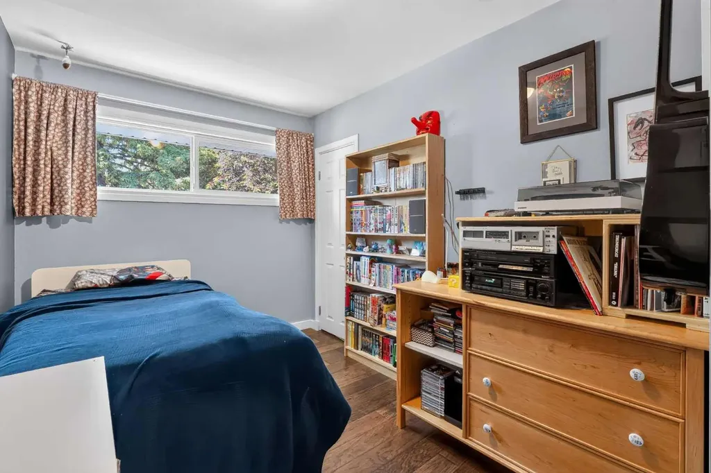 624 Regal Park NE Calgary AB T3E 0S6
