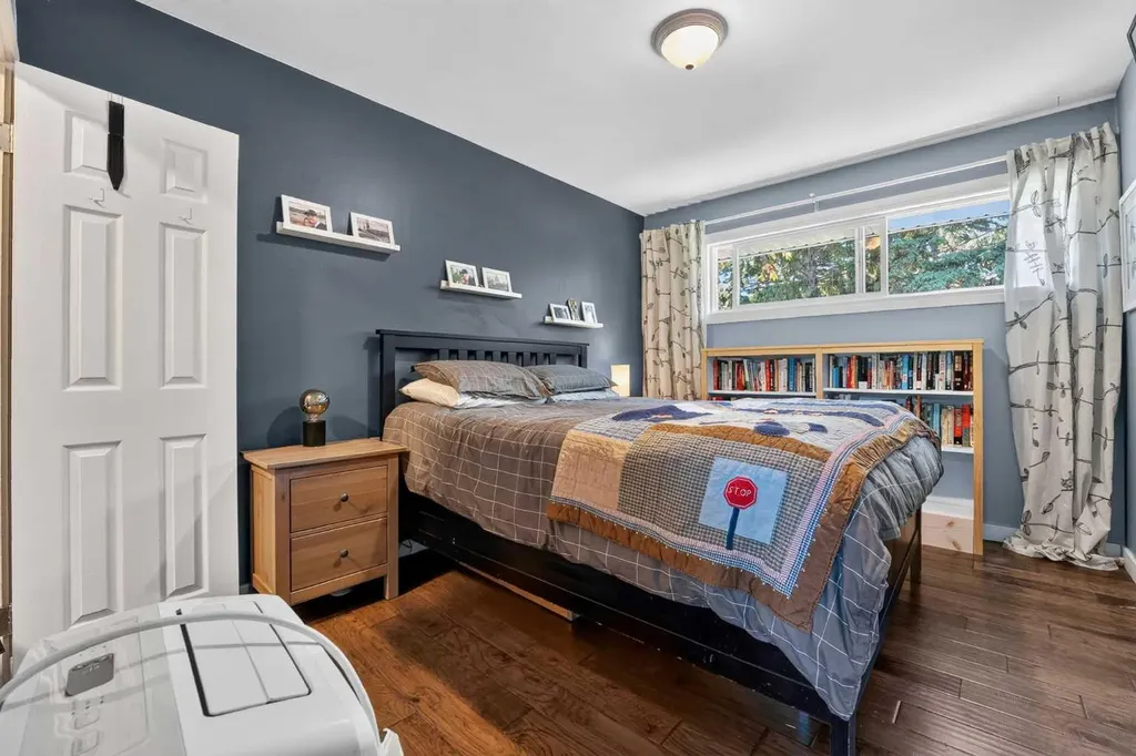 624 Regal Park NE Calgary AB T3E 0S6